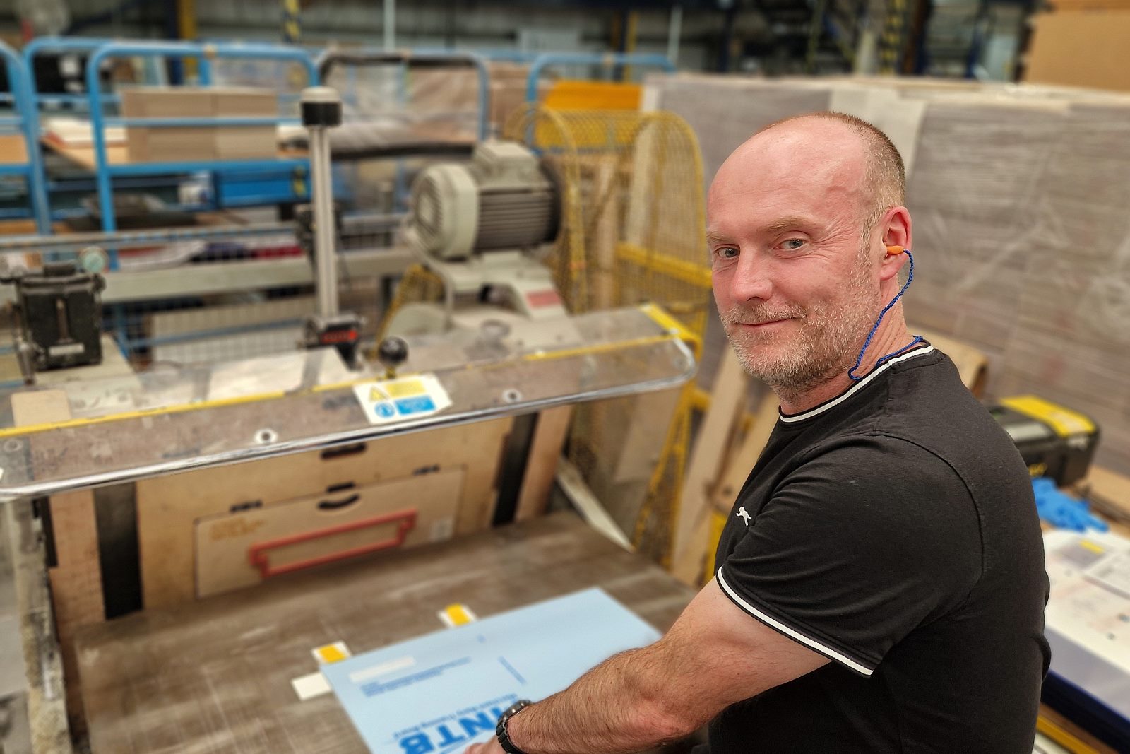 Platen setter and operator at Duraweld